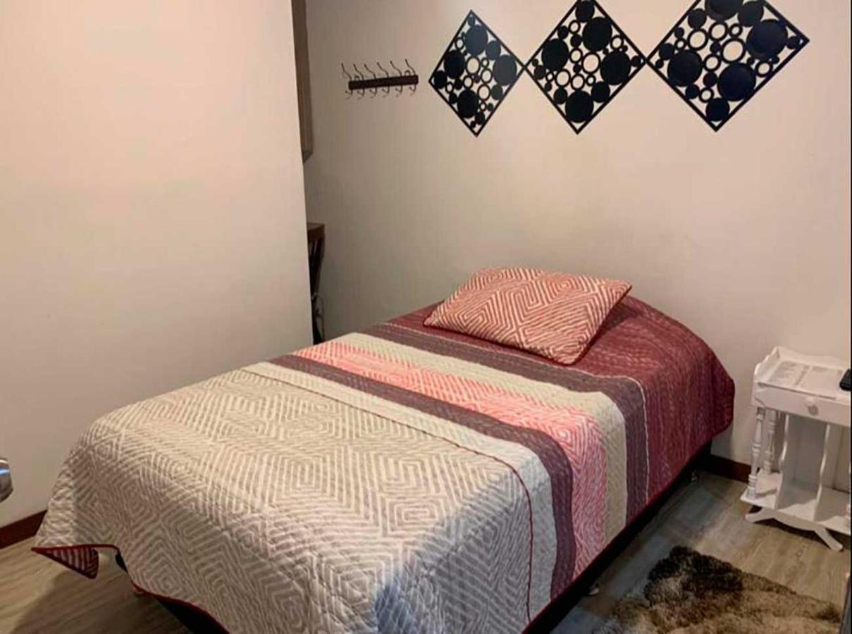 Hotel Alcatraz Yarumal Værelse billede