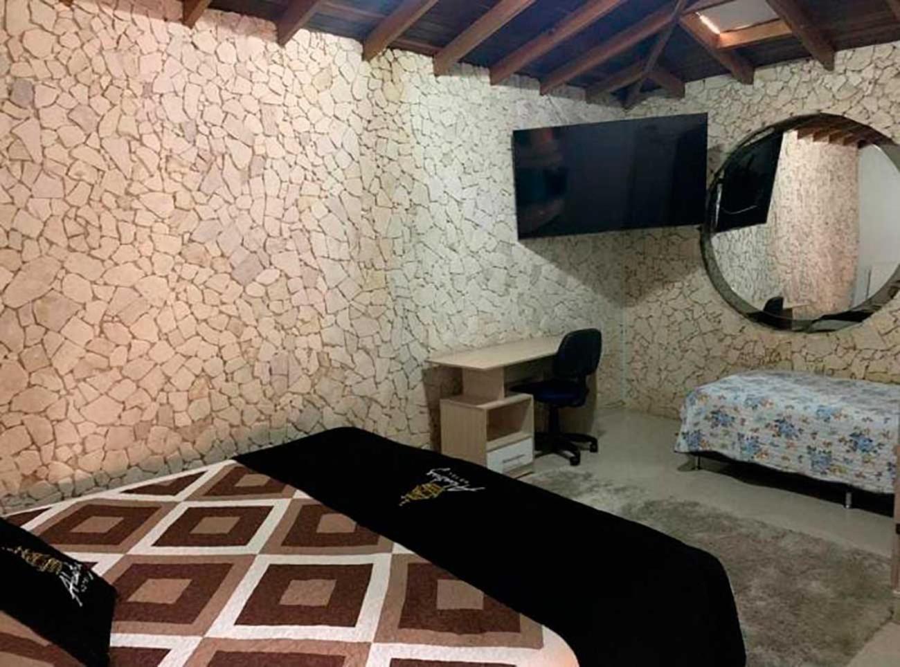 Hotel Alcatraz Yarumal Værelse billede
